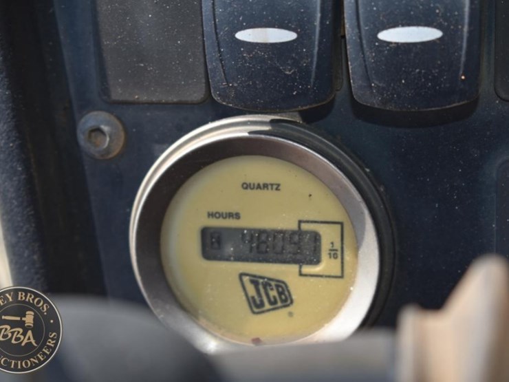 2015-jcb-510-56-image-9