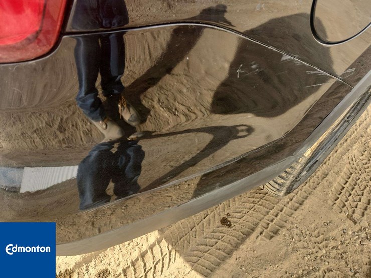 2016-ford-explorer-image-39