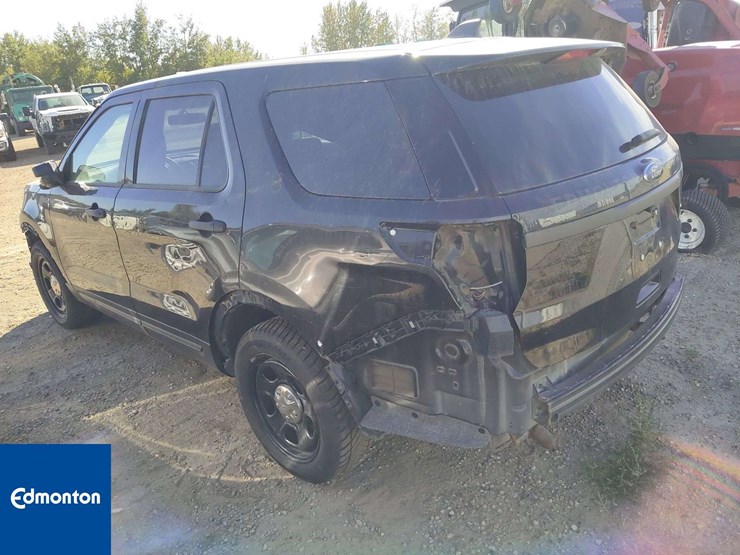 2018-ford-explorer-image-3
