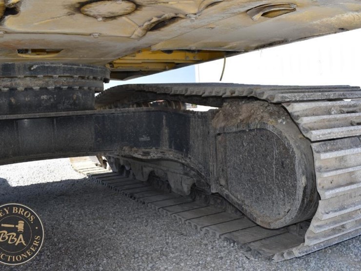 2023-komatsu-pc360-lc-11-image-40