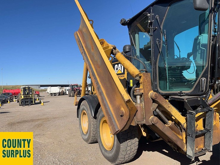 caterpillar-160m3-awd-image-21