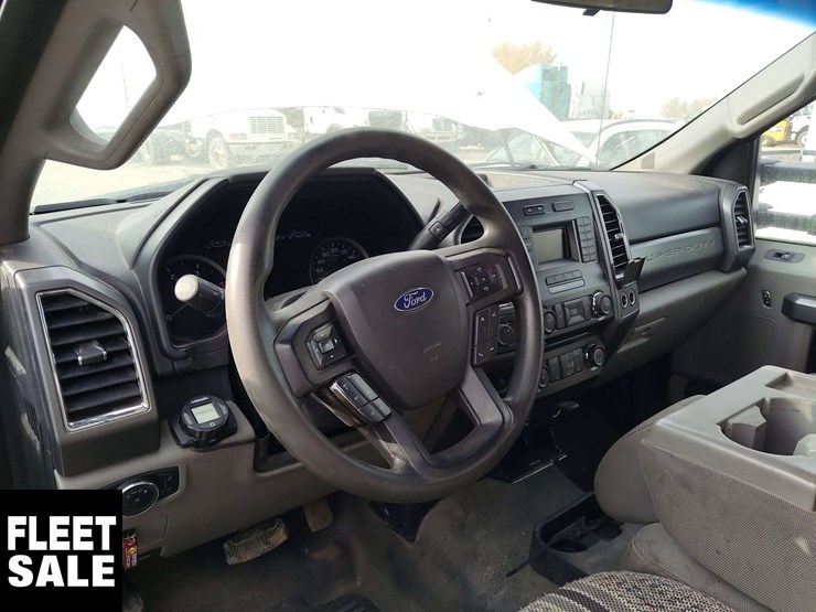 2018-ford-f550-image-11