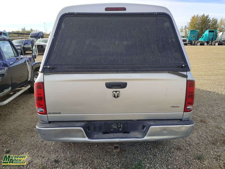 2005-dodge-ram-1500-image-18