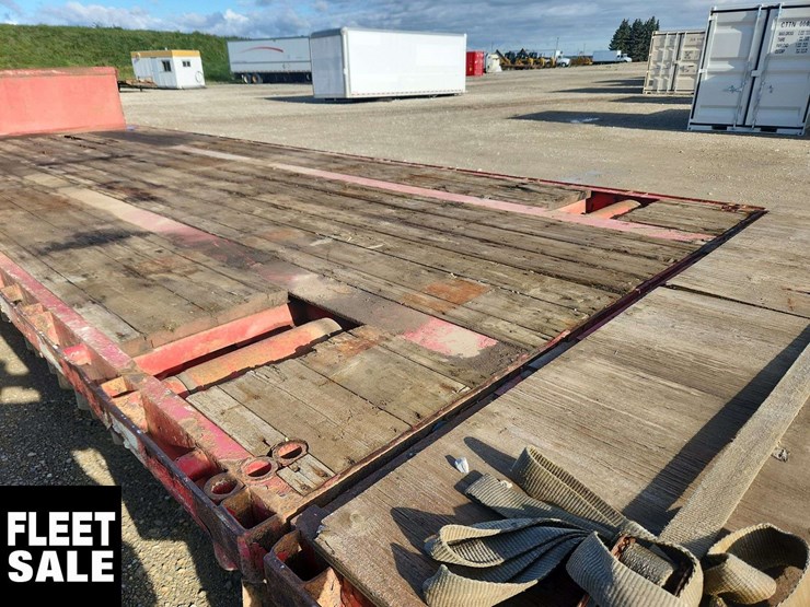 2008-manac-tri/a-step-deck-trailer-image-29