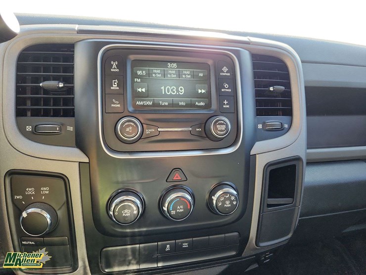 2015-ram-tradesman-image-13