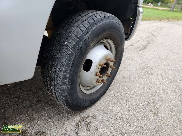 2016-ford-f350-image-9