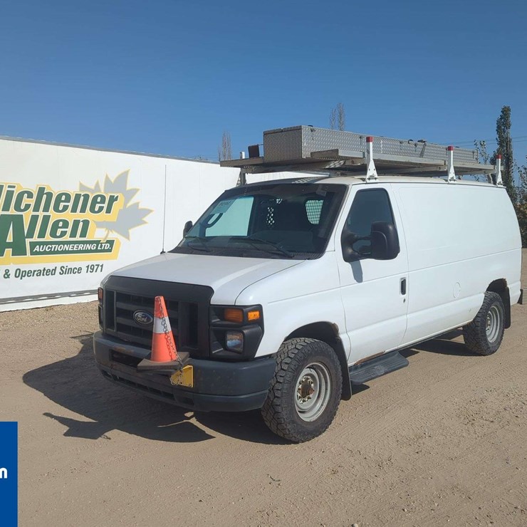 2012 FORD CARGO