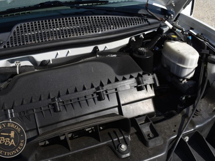 2019-chevrolet-express-2500-image-9