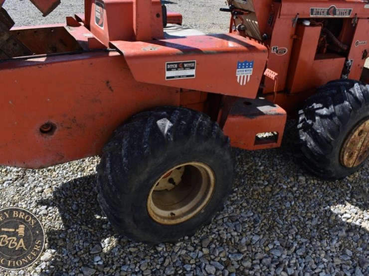ditch-witch-r65-image-15