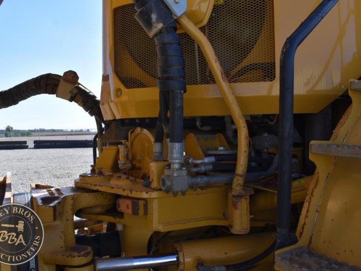2012-caterpillar-740b-image-55