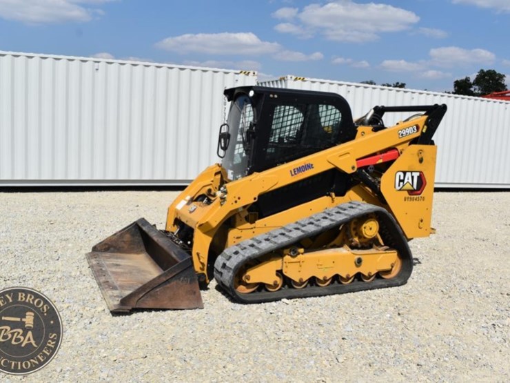 2020-caterpillar-299d3-image-1