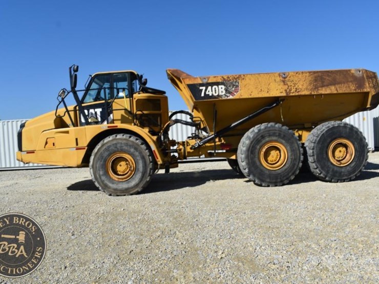 2012-caterpillar-740b-image-29