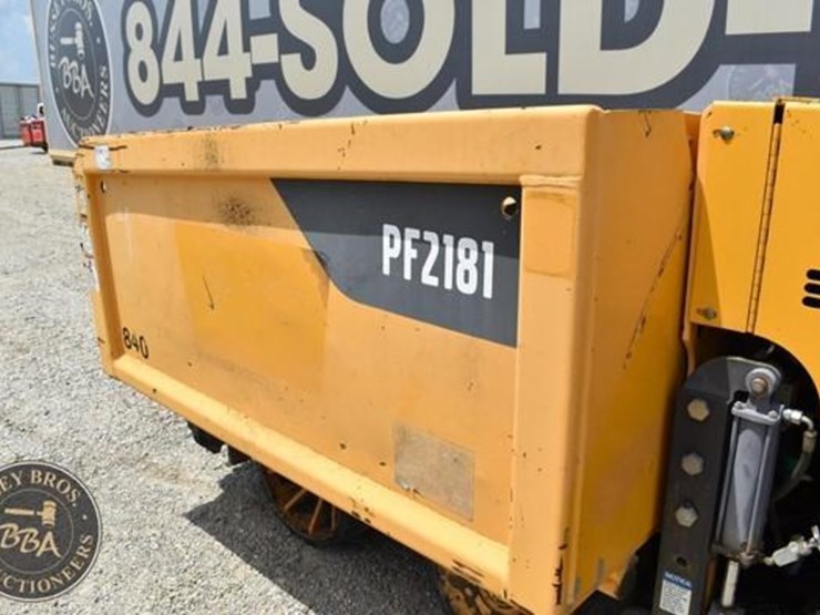 2016-volvo-pf2181-37992-image-11