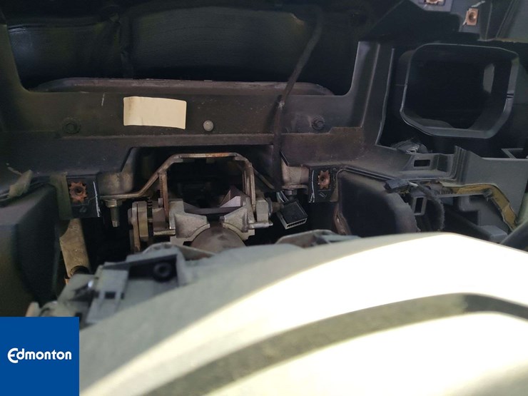 2021-ford-explorer-image-9