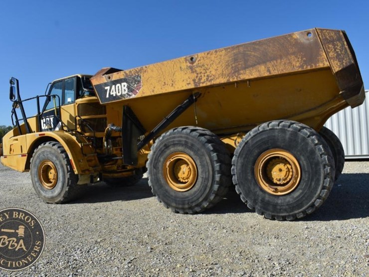 2012-caterpillar-740b-image-37