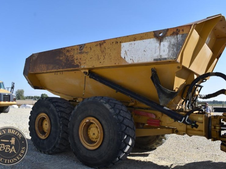 2012-caterpillar-740b-image-52