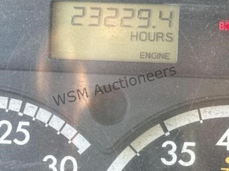2005-freightliner-m2-f/b-image-23