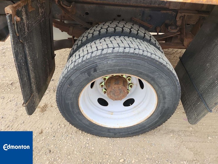 2012-ford-f550-image-36