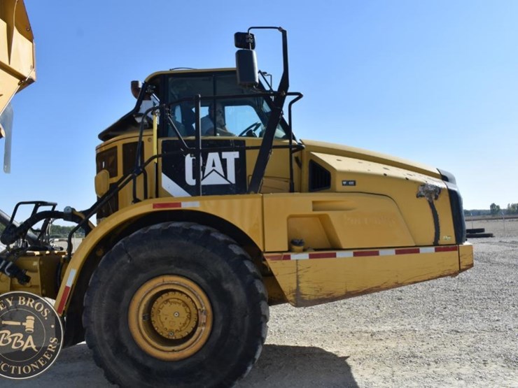 2011-caterpillar-740b-image-51