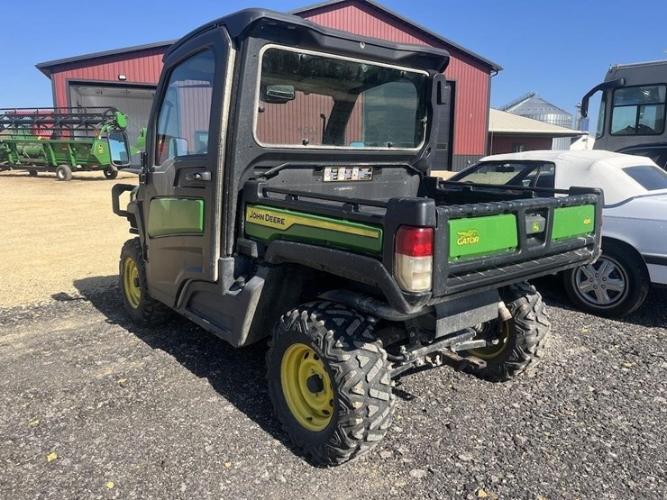 john-deere-gator-image-2