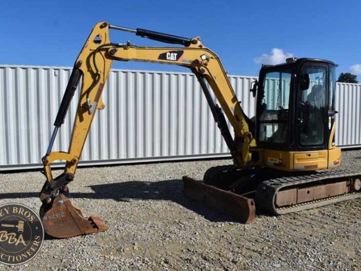 2013-caterpillar-305.5d-cr-image-1