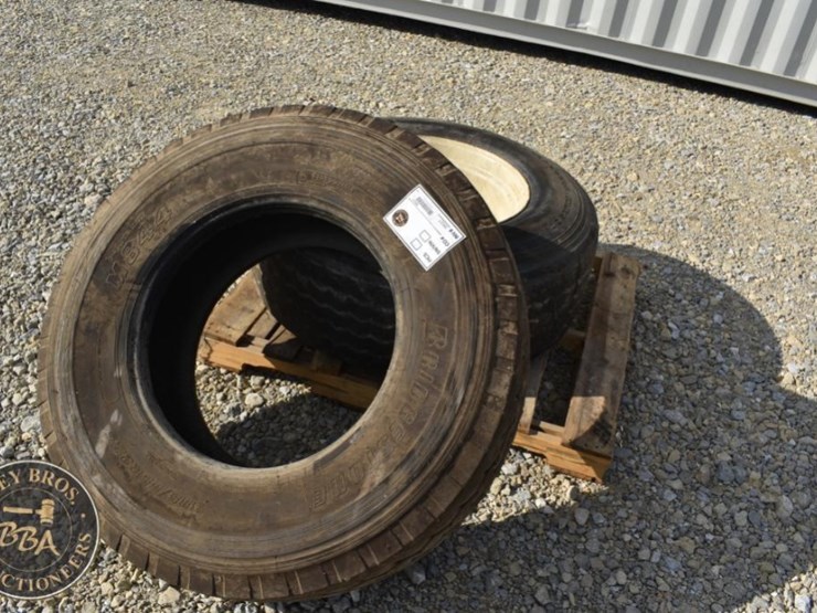 tires-385/65r22.5-radial-tires-38027-image-1