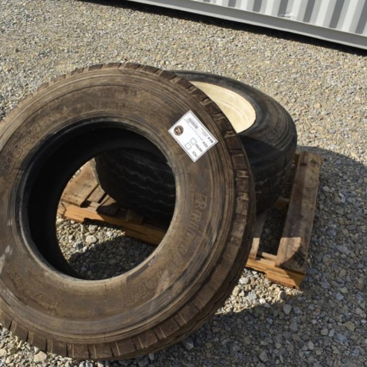 Tires 385/65R22.5 RADIAL TIRES 38027