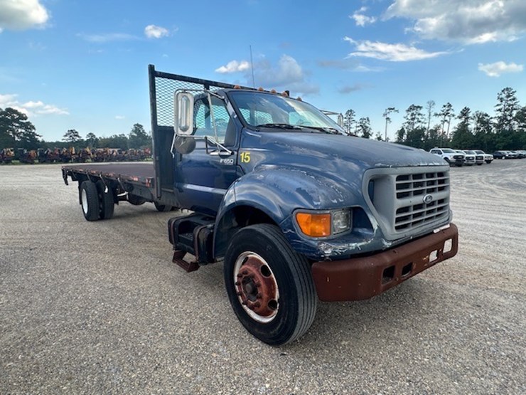 2000-ford-f650-image-2