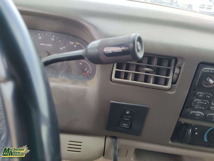 2003-ford-f550-image-9