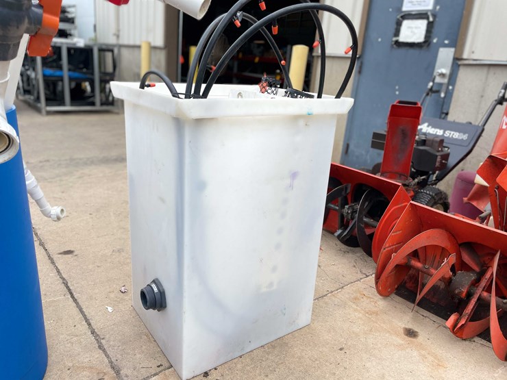 #3112-•-sump-tank-with-parts-(o3)-image-6