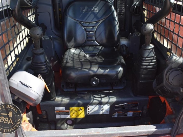 2017-kubota-ssv65-image-73
