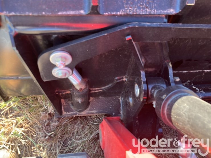 2023-manitou-1050rt-image-51