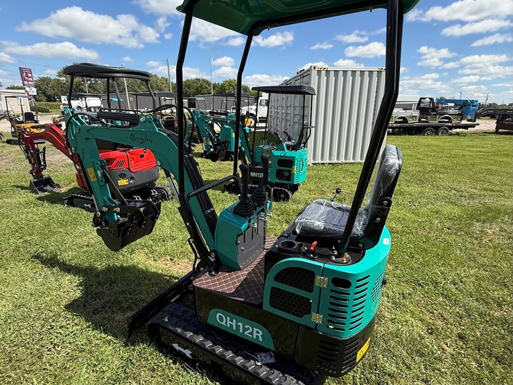 #612-•-2025-cfg-industrial-qh12r-hydraulic-track-type-mini-excavator-image-17