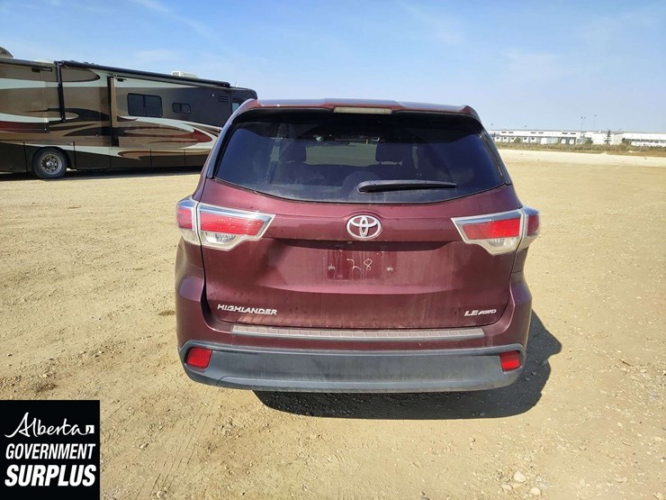 2015-toyota-highlander-image-23