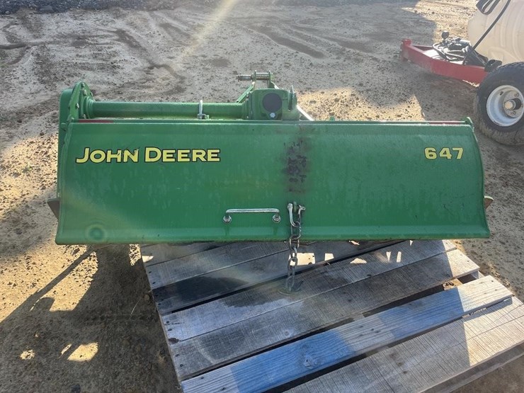 john-deere-647-image-2