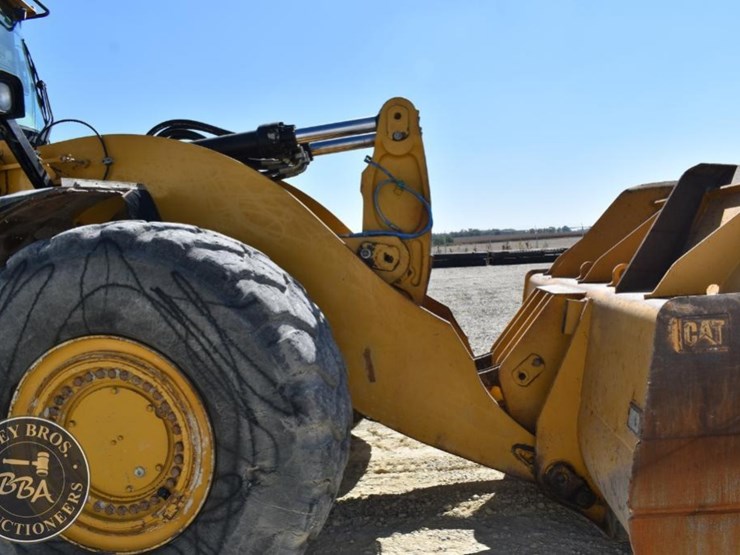 2016-caterpillar-982m-image-50