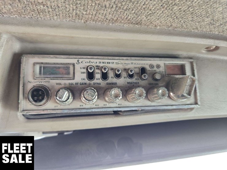 2000-kenworth-t800-image-23