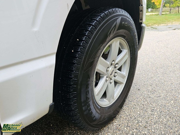 2021-ford-f150-image-40