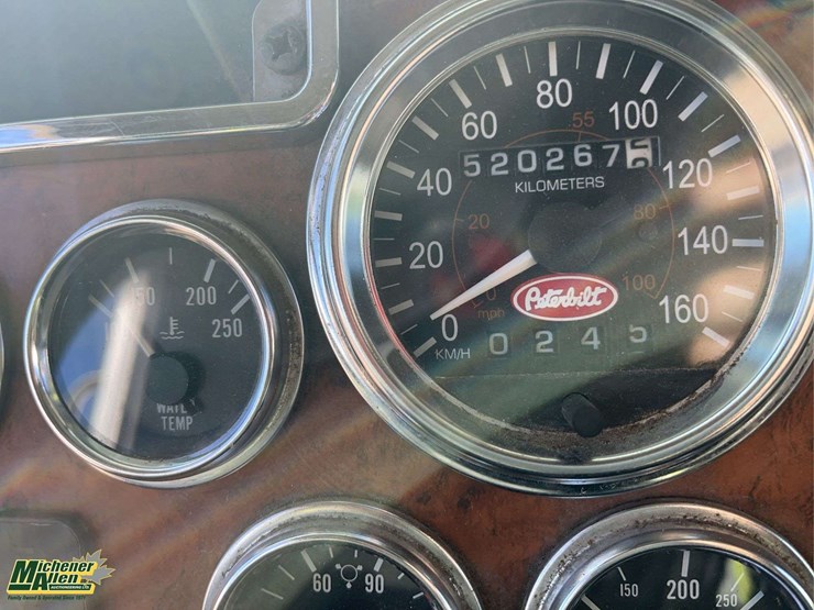 2009-peterbilt-335-image-20