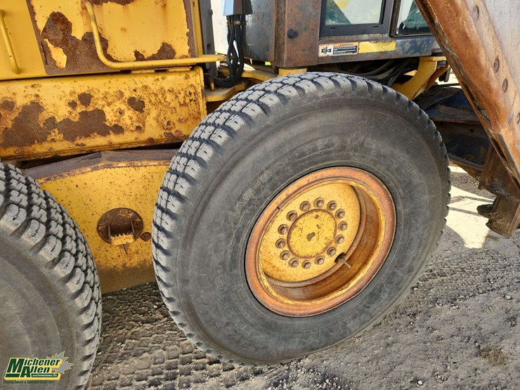 john-deere-770-image-32