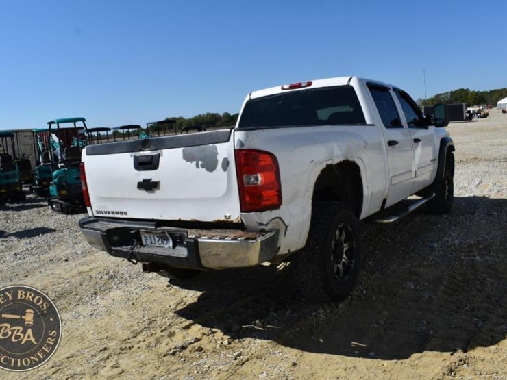 2007-chevrolet-silverado-2500hd-image-4