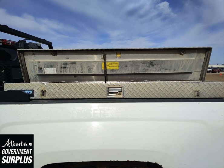 2017-chevrolet-silverado-2500hd-image-66