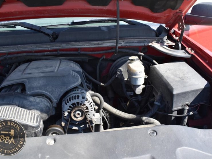 2010-chevrolet-silverado-1500-image-11