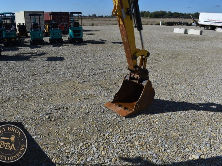 2013-caterpillar-305.5d-cr-image-21