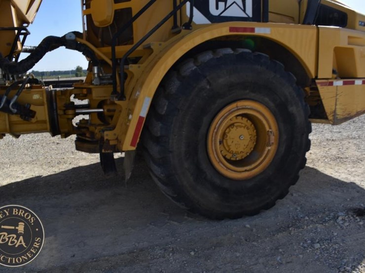 2011-caterpillar-740b-image-39