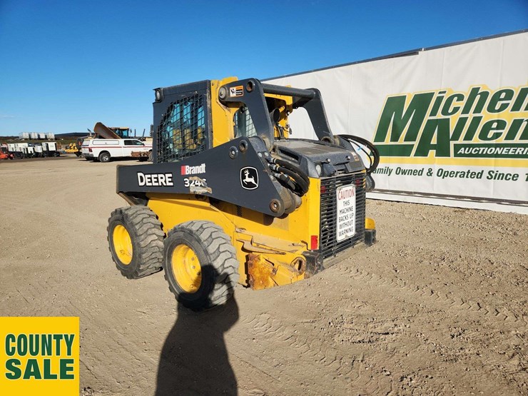 deere-324g-image-3