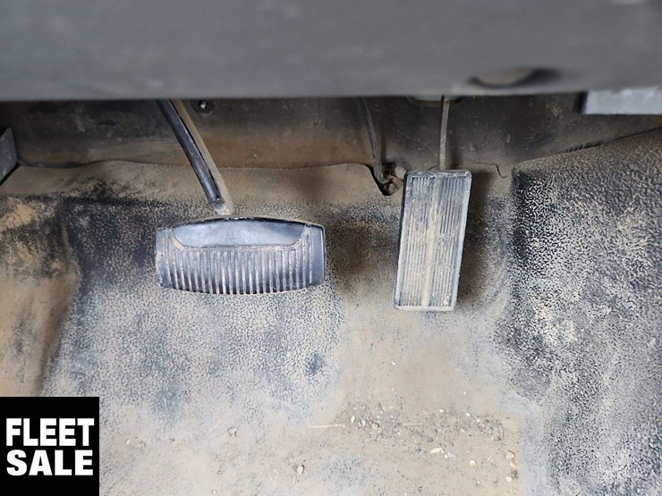 2004-ford-f250-image-38