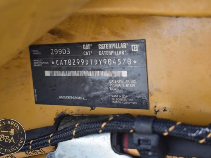 2020-caterpillar-299d3-image-11