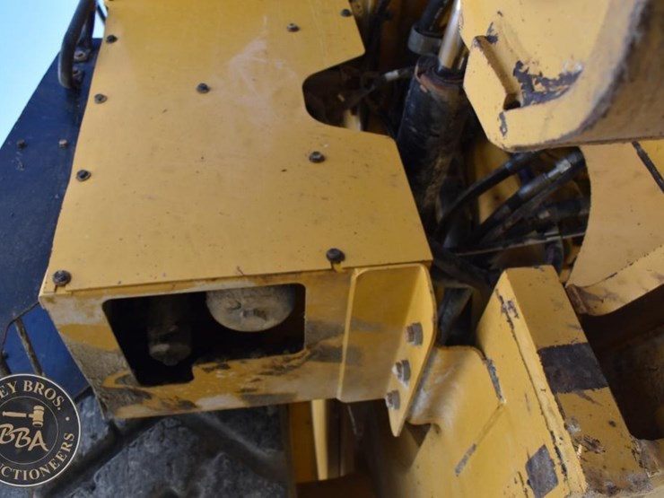2016-caterpillar-982m-image-74