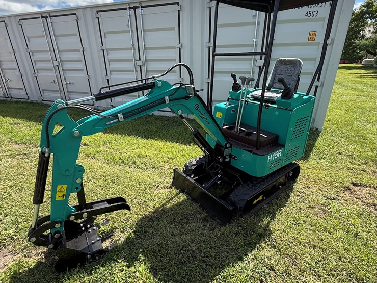 #606-•-2025-cfg-industrial-h15r-hydraulic-track-type-mini-excavator-image-9